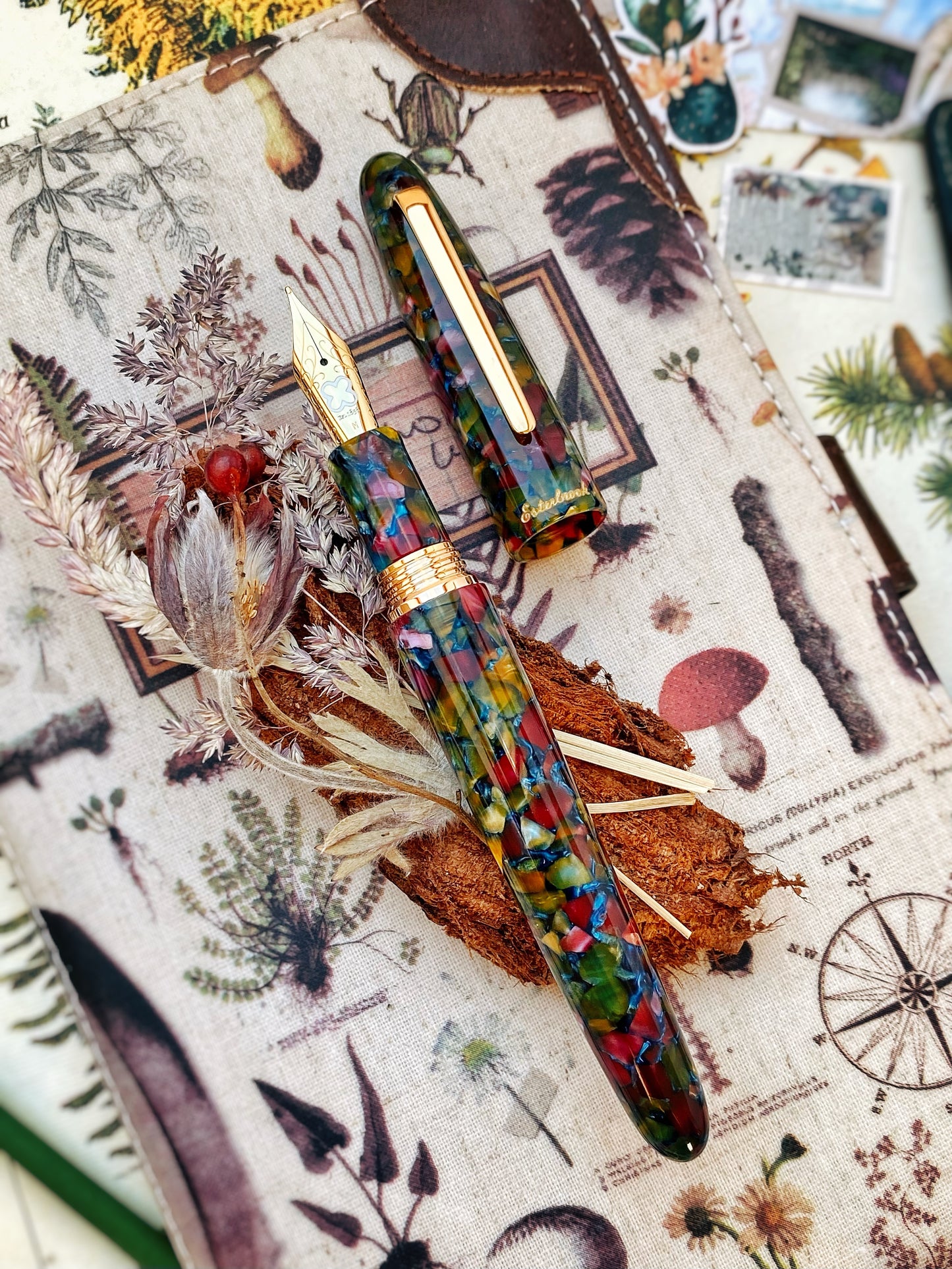 *Esterbrook Oversized Estie Fountain Pen Botanical Gardens with Gold Trim
