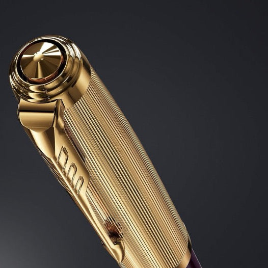 PARKER 51 DELUXE PLUM FOUNTAIN PEN 18K NIB