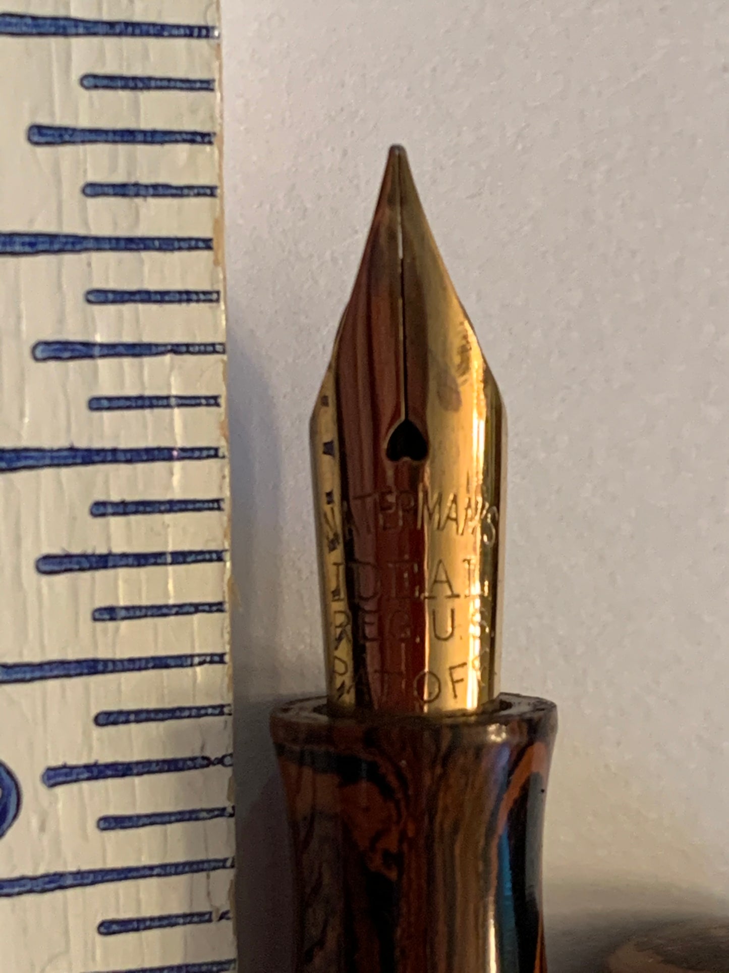 Waterman Ripple Rose c- 1918 14K fine flexible nib (Lou's)