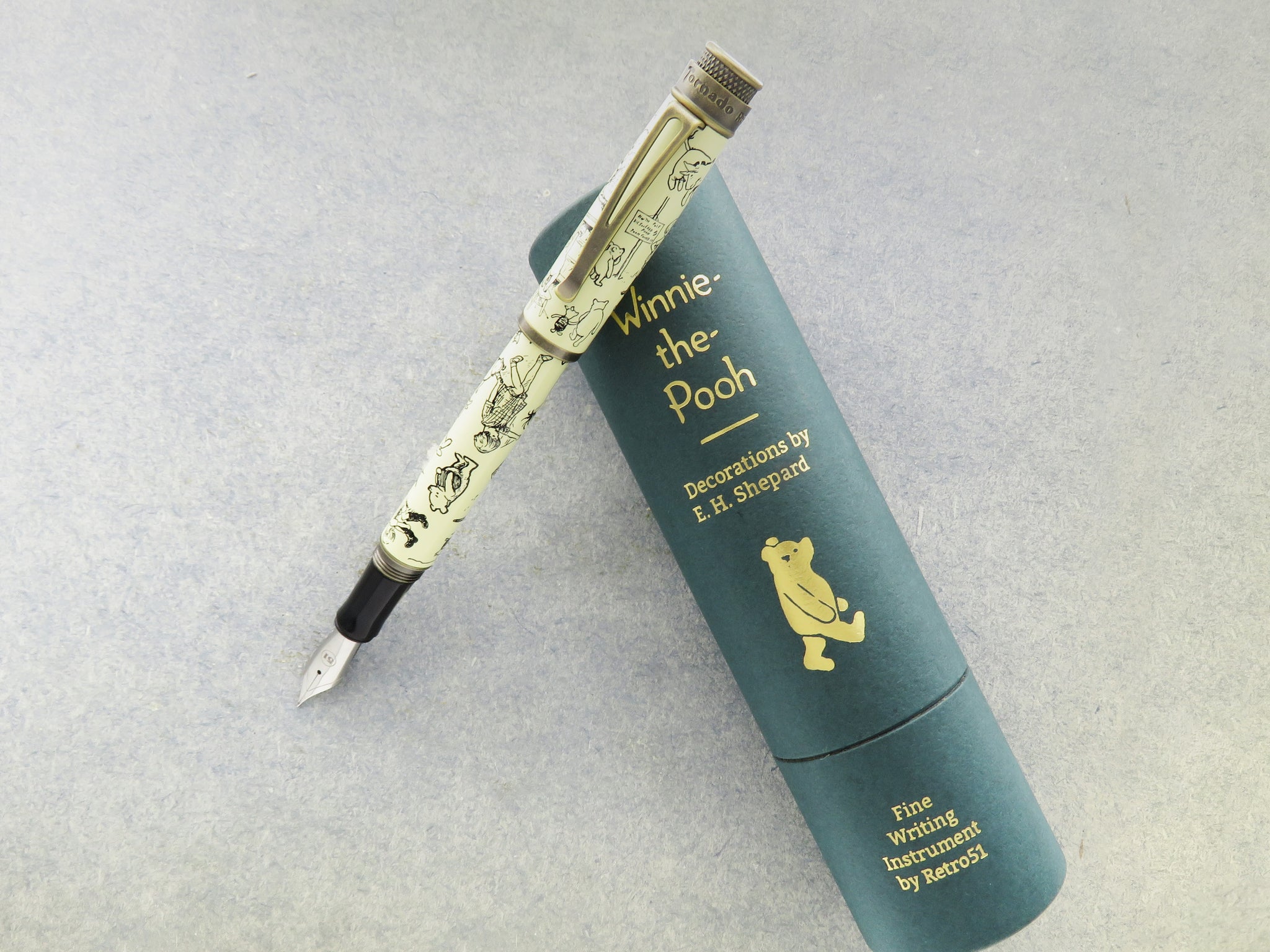 A.A. Milne Winnie-the-Pooh Decorations by E.H. Shepard Fountain Pen