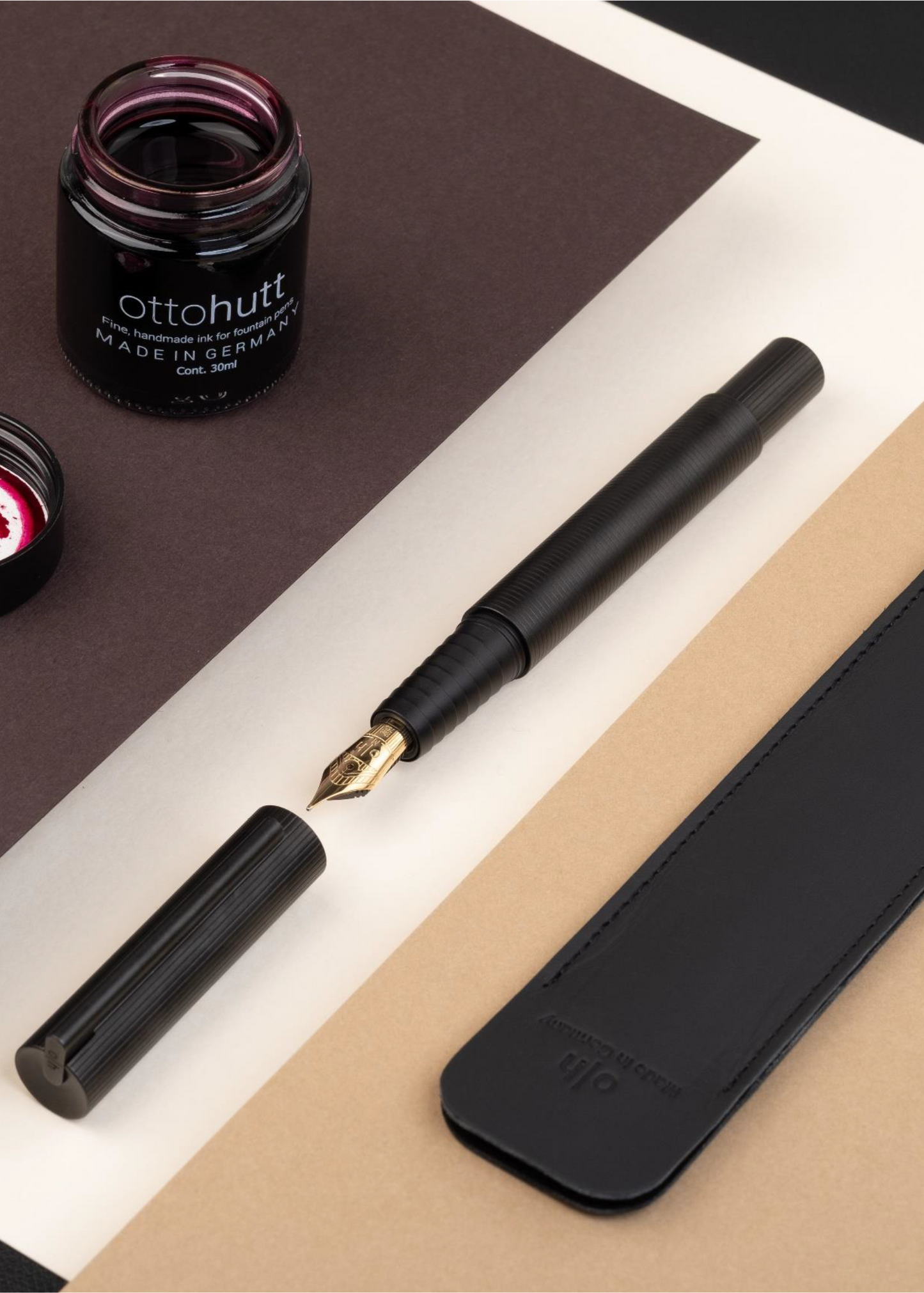 *Otto Hutt Design 08. BLACK PVD Fine Nib.